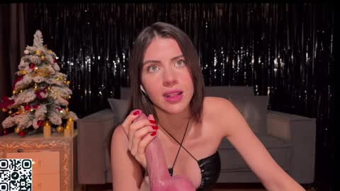 Snapshot of lallebi chatting on December 22, 2024, 3:11 am Ellina online show from December 22, 2024, 3:11 am