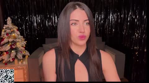 Snapshot of lallebi chatting on January 2, 2025, 11:49 pm Ellina online show from January 2, 2025, 11:49 pm