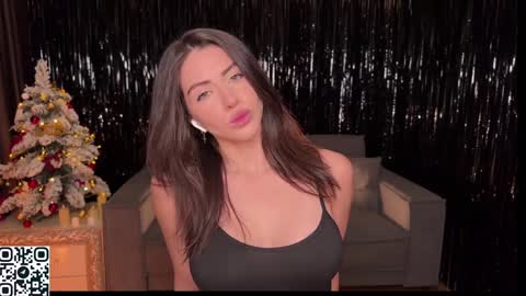 Snapshot of lallebi chatting on January 5, 2025, 12:31 am Ellina online show from January 5, 2025, 12:31 am