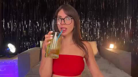 Snapshot of lallebi chatting on October 25, 2025, 7:30 pm Ellina online show from October 25, 2025, 7:30 pm