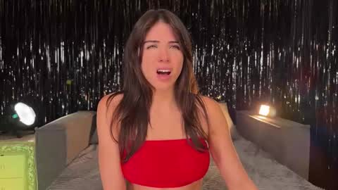 Snapshot of lallebi chatting on November 11, 2025, 7:58 pm Ellina online show from November 11, 2025, 7:58 pm