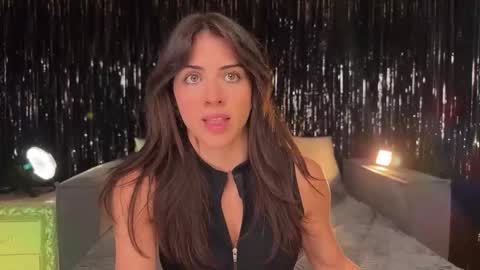 Snapshot of lallebi chatting on November 12, 2025, 7:13 pm Ellina online show from November 12, 2025, 7:13 pm