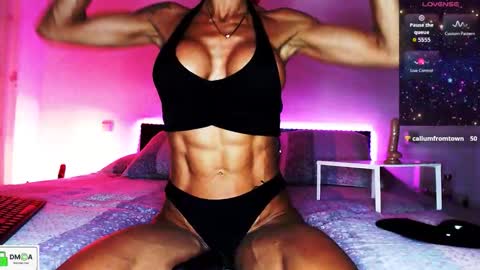 Snapshot of lalolaonly chatting on September 21, 2025, 7:04 pm Lola online show from September 21, 2025, 7:04 pm