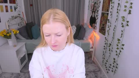 Laly online show from January 4, 2025, 4:32 pm