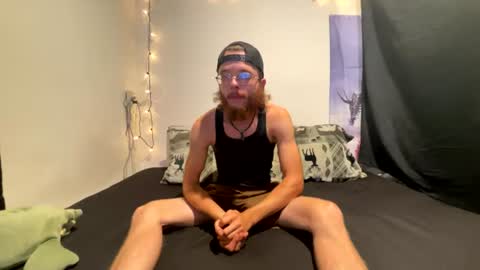 Snapshot of lambertandy270 chatting on July 24, 2026, 4:21 am RaeAce online show from July 24, 2026, 4:21 am