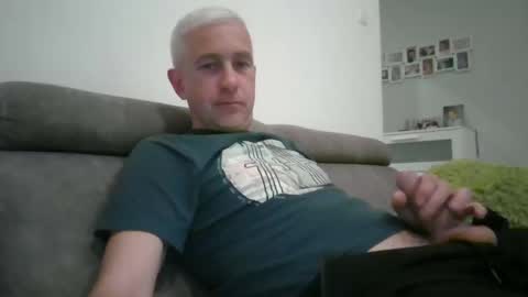 Snapshot of lambiants chatting on May 5, 2026, 8:50 pm lambiants online show from May 5, 2026, 8:50 pm