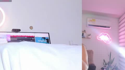 Snapshot of lana__kane_ chatting on June 5, 2026, 9:04 am Lana online show from June 5, 2026, 9:04 am