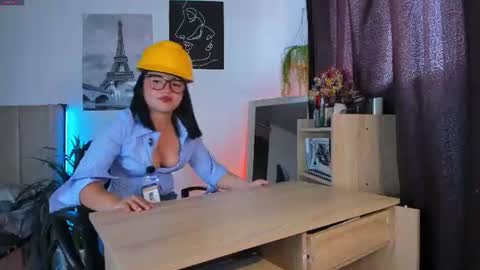 Snapshot of lana_beket_ chatting on June 10, 2026, 7:02 pm Lana online show from June 10, 2026, 7:02 pm