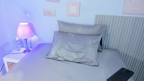 Lana online show from May 27, 2026, 1:57 am