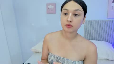 Lana online show from June 12, 2026, 8:41 pm