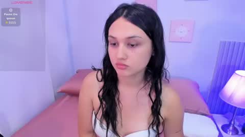 Lana online show from July 28, 2026, 9:25 pm
