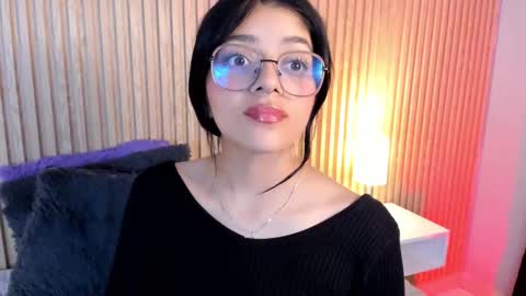 ... .          . ... online show from September 19, 2025, 4:07 pm