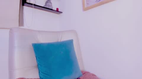 Snapshot of lana_hil chatting on December 17, 2024, 2:12 am LANA online show from December 17, 2024, 2:12 am