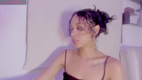 Snapshot of lana_hil chatting on January 22, 2025, 2:48 am LANA online show from January 22, 2025, 2:48 am