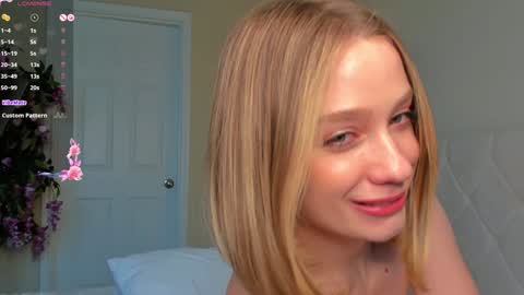 Snapshot of lana_moreno chatting on January 15, 2025, 8:58 pm Lana online show from January 15, 2025, 8:58 pm