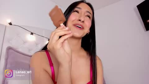 Lana Owens online show from November 11, 2025, 9:04 pm