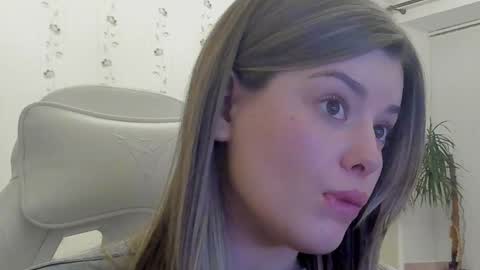 Alana online show from January 25, 2025, 7:39 pm
