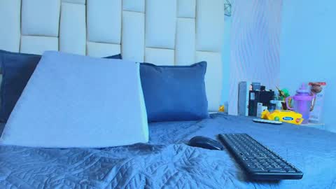 Snapshot of lana_sliim chatting on May 12, 2026, 12:02 pm Vanessa online show from May 12, 2026, 12:02 pm