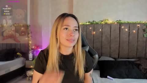 Lana online show from February 7, 2026, 5:22 am