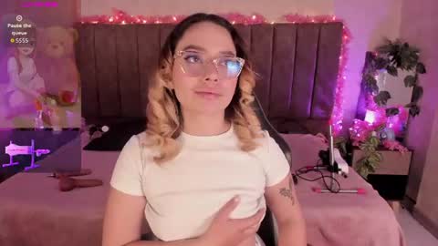 Lana online show from July 28, 2026, 4:52 am