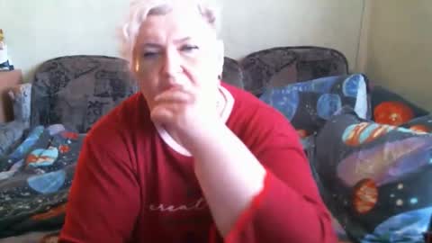 lanacat555 online show from September 27, 2025, 11:37 am