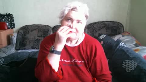 lanacat555 online show from October 21, 2025, 9:54 am