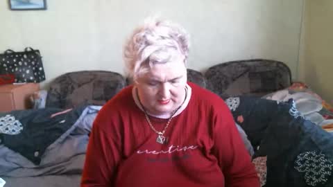 lanacat555 online show from October 23, 2025, 10:58 am