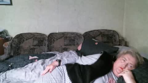 lanacat555 online show from March 4, 2026, 12:16 am