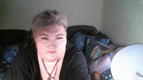 lanacat555 online show from April 14, 2026, 2:06 am