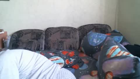 lanacat555 online show from April 15, 2026, 2:24 pm