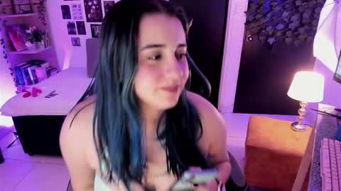 Snapshot of lanaherondale_ chatting on November 19, 2025, 9:31 am lanaherondale_ online show from November 19, 2025, 9:31 am