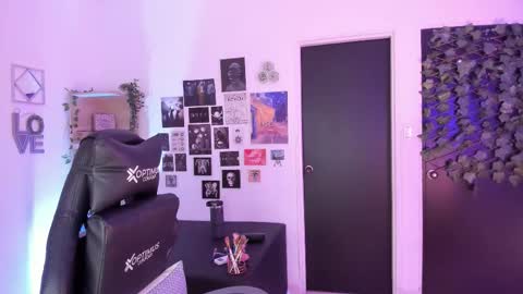 Snapshot of lanaherondale_ chatting on November 23, 2025, 9:09 am lanaherondale_ online show from November 23, 2025, 9:09 am