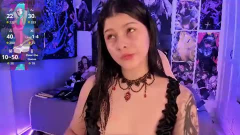 LanaKyutt666 online show from July 24, 2026, 4:43 am