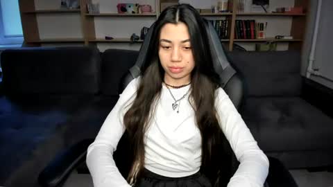 Lana online show from June 26, 2026, 3:49 pm
