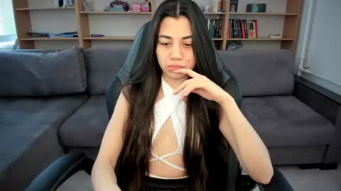 Lana online show from July 16, 2026, 2:34 pm