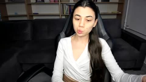 Lana online show from August 2, 2026, 6:06 pm