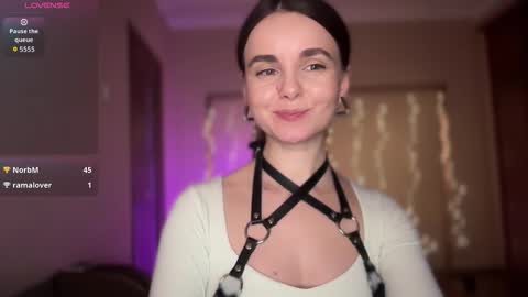 Lana online show from November 9, 2025, 11:58 pm