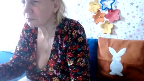 Snapshot of lanalovelyqueen chatting on June 26, 2026, 7:57 am LovelyQueen online show from June 26, 2026, 7:57 am
