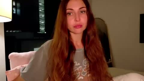 Lana online show from June 14, 2026, 1:47 am