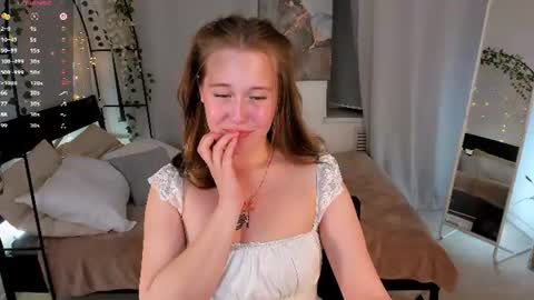 Snapshot of lanaroselle chatting on June 19, 2026, 9:29 pm Lana online show from June 19, 2026, 9:29 pm