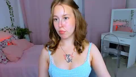 Snapshot of lanaroselle chatting on June 29, 2026, 3:23 pm Lana online show from June 29, 2026, 3:23 pm