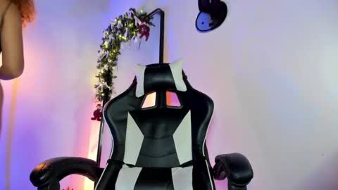 Snapshot of lanarouse1 chatting on December 16, 2024, 2:16 pm Lana online show from December 16, 2024, 2:16 pm