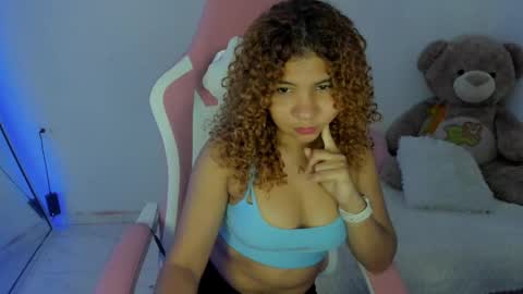 Snapshot of lanarouse1 chatting on February 15, 2025, 1:31 am Lana online show from February 15, 2025, 1:31 am