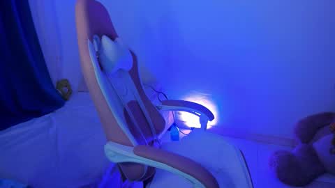 Snapshot of lanarouse1 chatting on October 15, 2025, 11:05 pm Lana online show from October 15, 2025, 11:05 pm