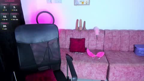 lanasin_ online show from February 19, 2026, 1:01 am