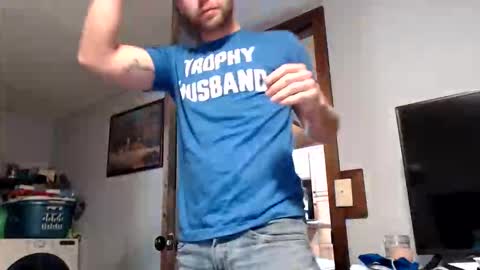 Snapshot of lancehardin chatting on October 29, 2025, 11:39 pm Lance online show from October 29, 2025, 11:39 pm