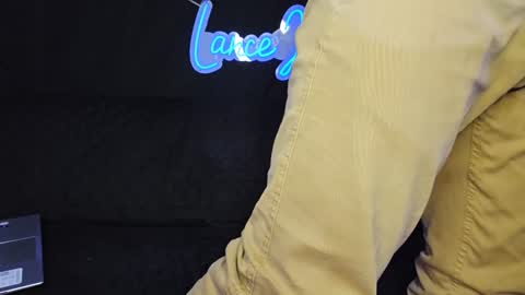 Snapshot of lancehardwood222 chatting on December 18, 2024, 1:37 am LANCE online show from December 18, 2024, 1:37 am