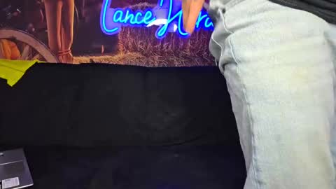 Snapshot of lancehardwood222 chatting on October 10, 2025, 12:31 am LANCE online show from October 10, 2025, 12:31 am