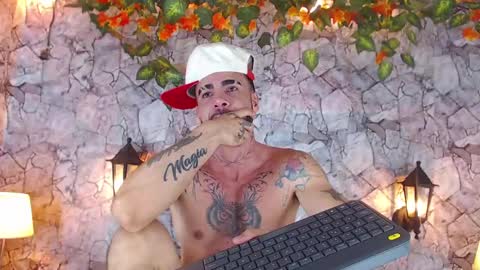 Snapshot of lancelot_benwick chatting on January 10, 2025, 5:37 am Lancelot Benwick online show from January 10, 2025, 5:37 am