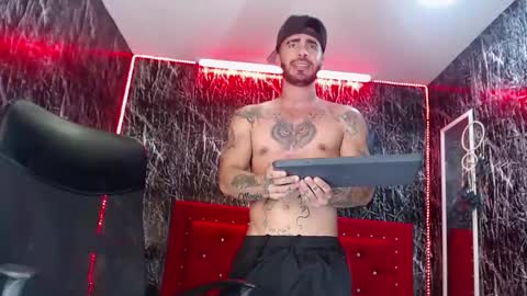 Snapshot of lancelot_benwick chatting on February 18, 2025, 1:21 am Lancelot Benwick online show from February 18, 2025, 1:21 am